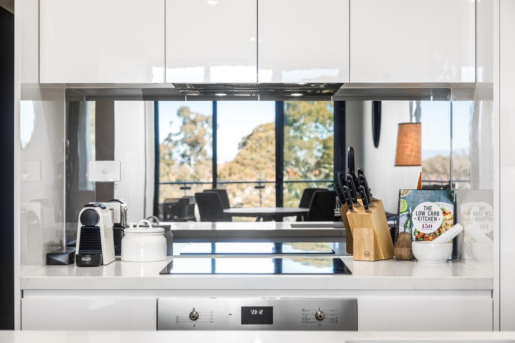 Founders Lane Apartments By Urban Rest Canberra Exterior foto